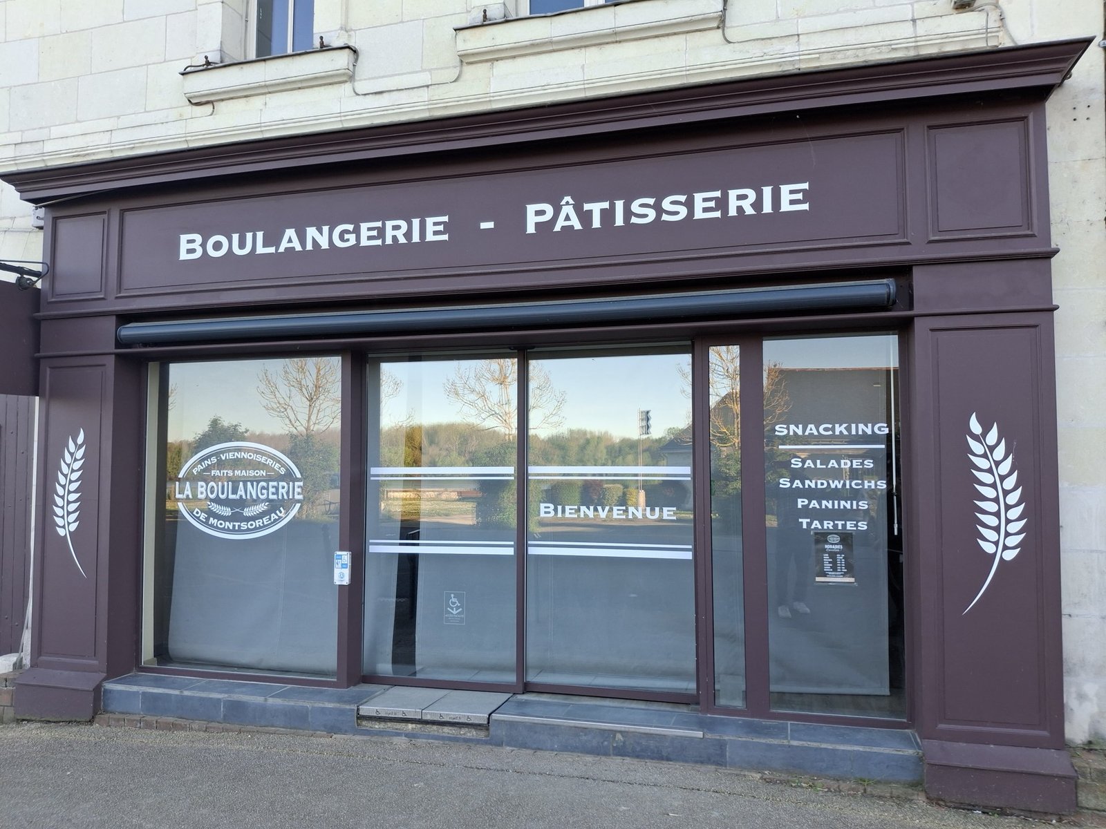 Camping L’Isle Verte to the bakery